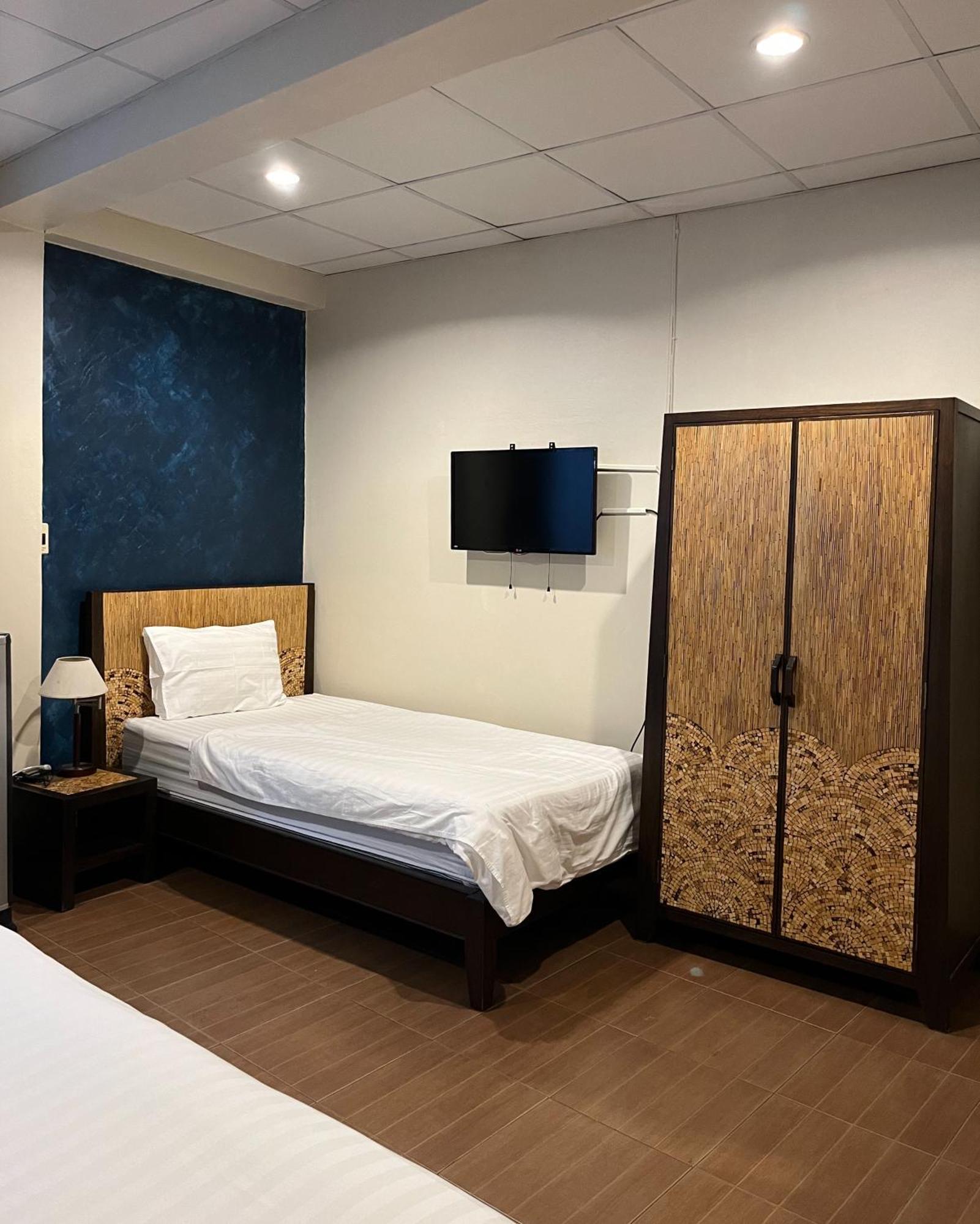 Baan Glang Soi Bed & Breakfast Bangkok Ruang foto